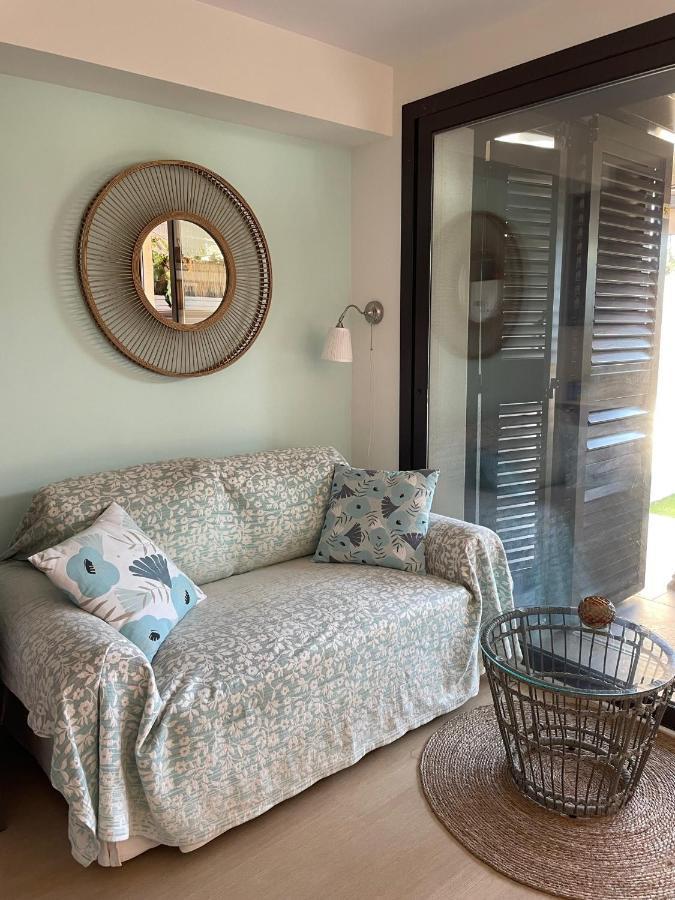 Beach Flat With Garden กาสเตย์เดเฟลส์ ภายนอก รูปภาพ