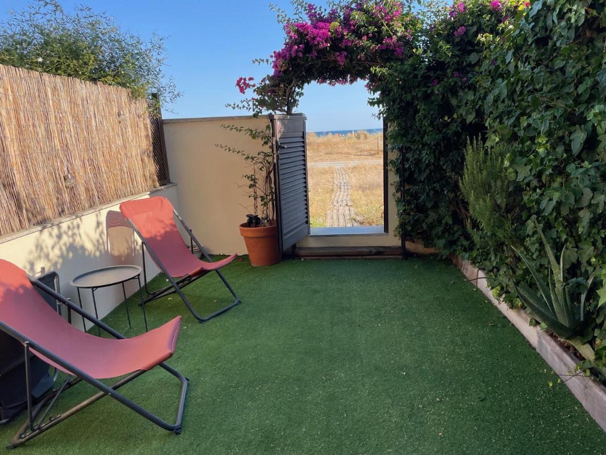 Beach Flat With Garden กาสเตย์เดเฟลส์ ภายนอก รูปภาพ