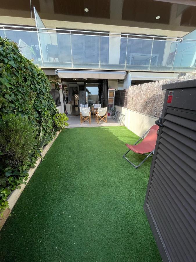 Beach Flat With Garden กาสเตย์เดเฟลส์ ภายนอก รูปภาพ