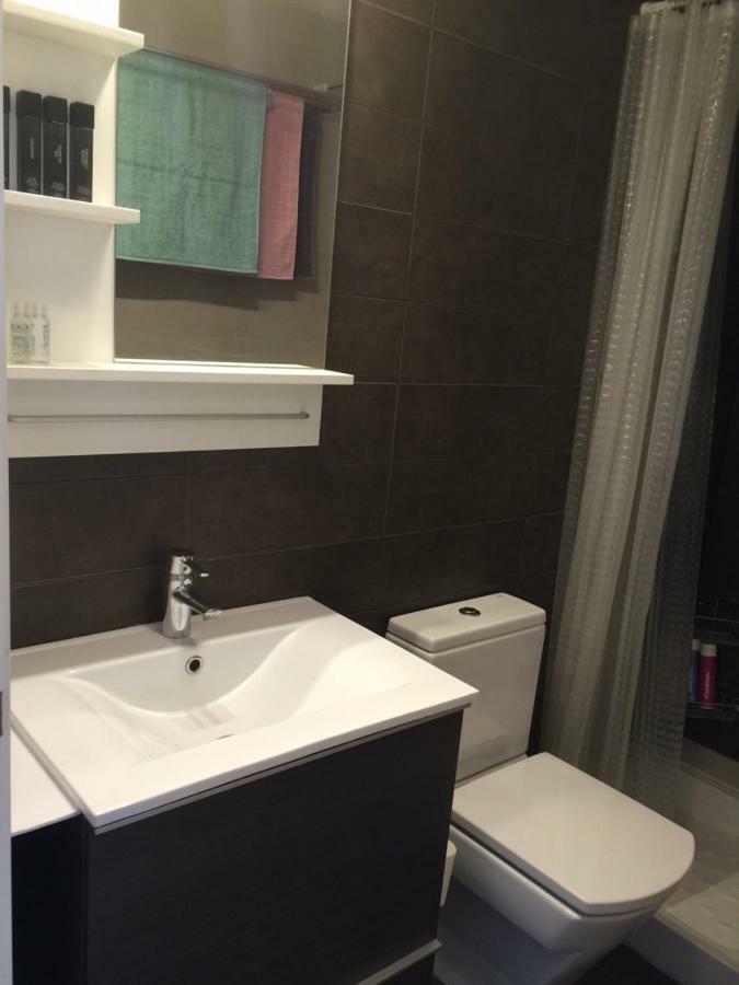 Beach Flat With Garden กาสเตย์เดเฟลส์ ภายนอก รูปภาพ